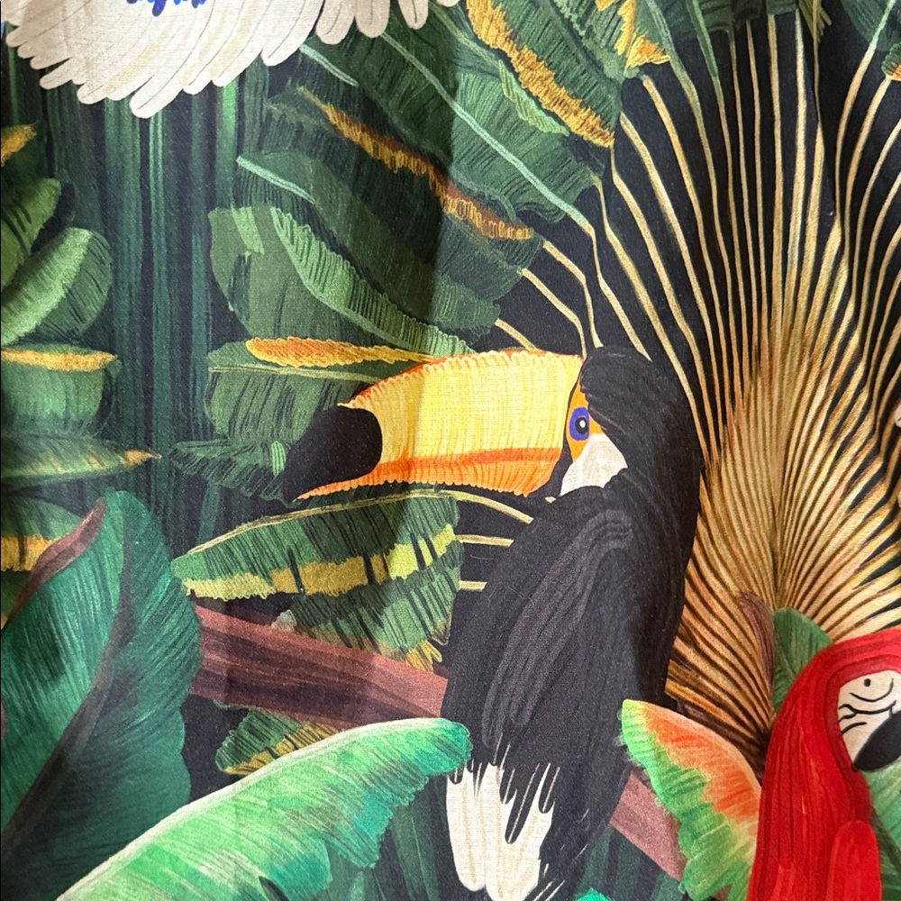 FARM Rio Vibrant Parrot and Foliage Blouse - Picture 3 of 6